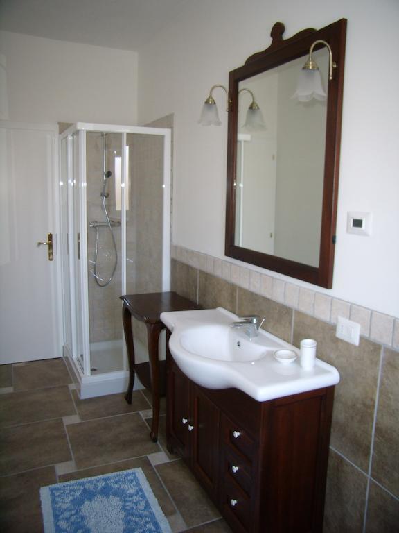 CasaVarone Riva del Garda Habitación foto
